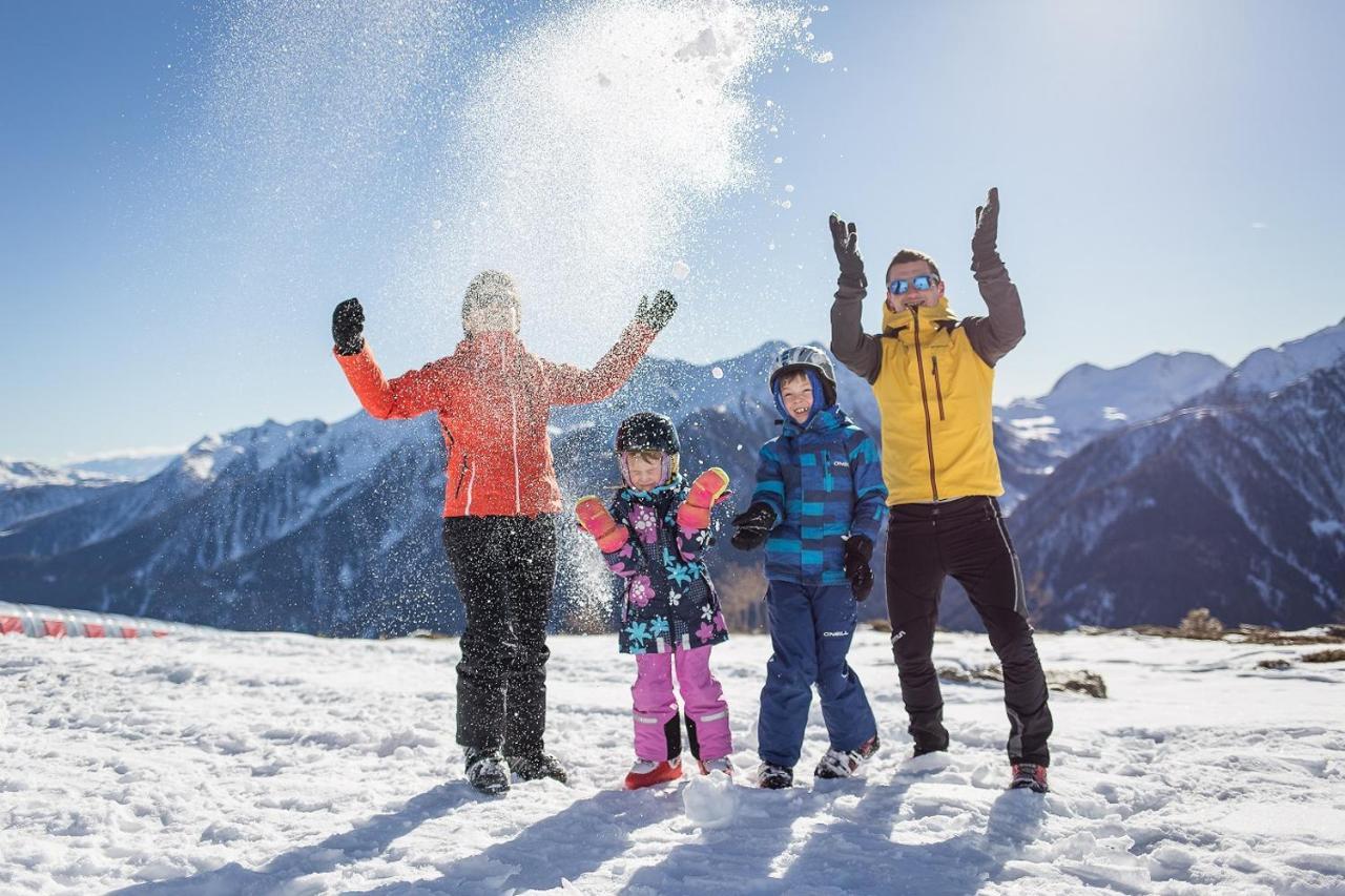 Familienhotel Viktoria Ulten Buitenkant foto
